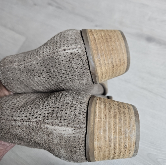 Crown Vintage Suede Leather Booties - Picture 6 of 8